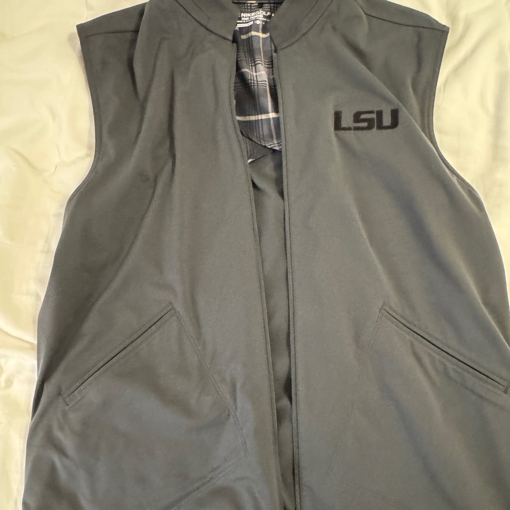 Nike Golf Men’s gray vest LSU size XL